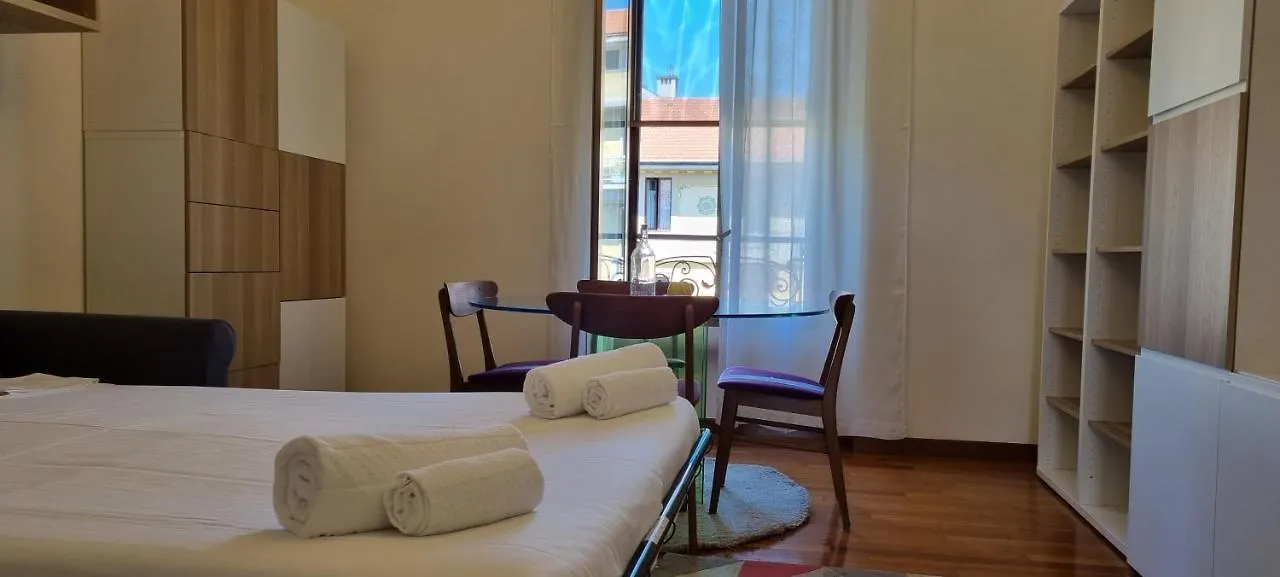 Joivy Light Flat Near Mudec Apartment Milan